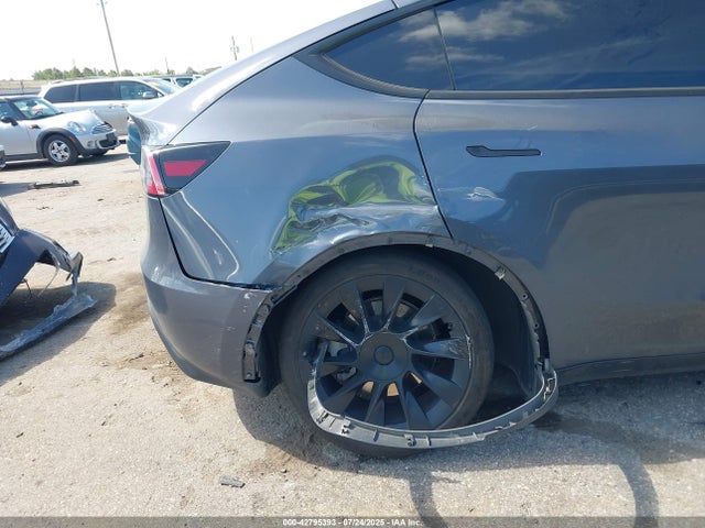 7SAYGDEE8PA163534 Tesla 2023