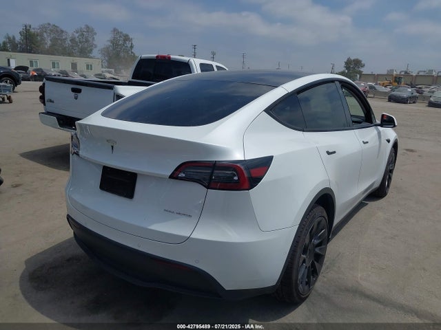 2021 TESLA MODEL Y 5YJYGDEE4MF245529 Photo 3