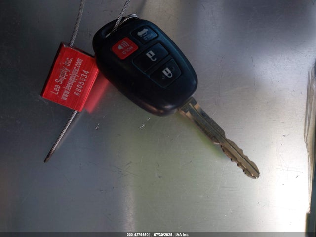 5YFBURHE1FP207738 Toyota 2zr-fe