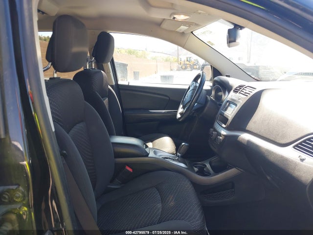 Dodge 2017 2017 3C4PDCAB1HT581320 Image 5