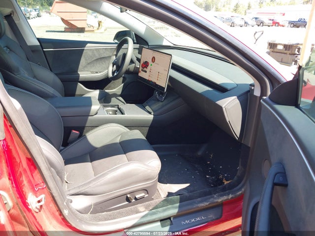 2024 TESLA MODEL 3 5YJ3E1ET2RF843459 Photo 4