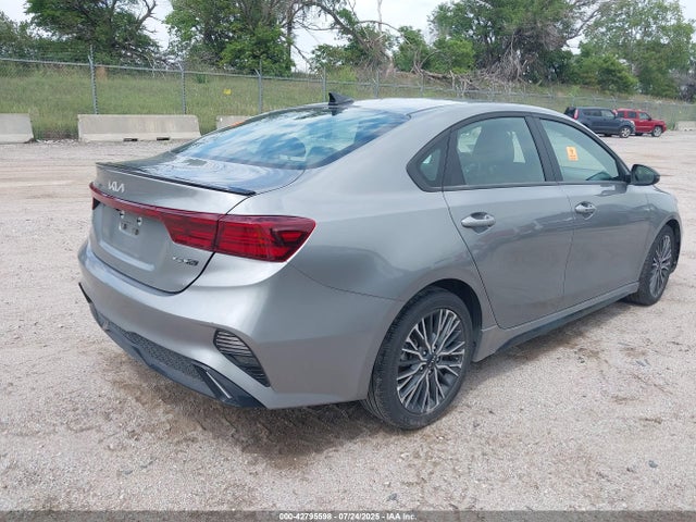 3KPF54AD8RE808900 KIA mpi nu