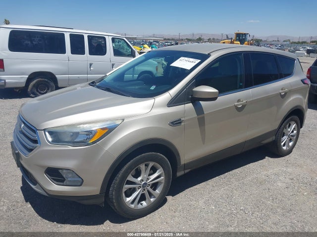 1FMCU0G9XHUE16370 Ford 2017