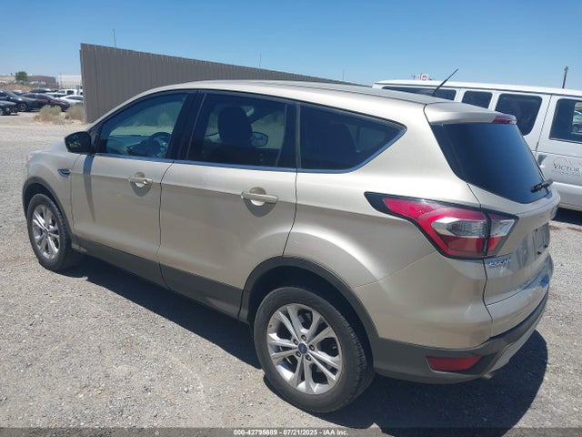 1FMCU0G9XHUE16370 Ford 2017