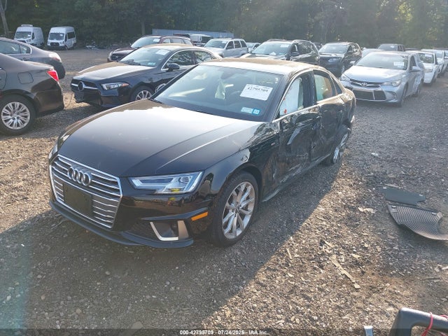2019 AUDI A4 WAUENAF4XKN006611 Photo 1