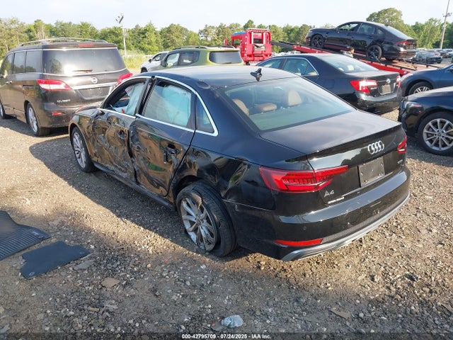 2019 AUDI A4 WAUENAF4XKN006611 Photo 2