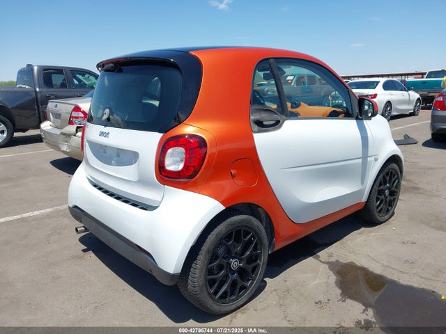 Smart Fortwo 2016 WMEFJ5DA7GK068903 Image 4