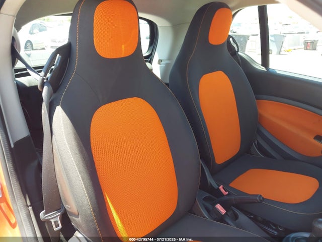 Smart Fortwo 2016 WMEFJ5DA7GK068903 Image 8