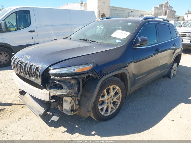 1C4PJLCSXGW257376 Jeep Cherokee