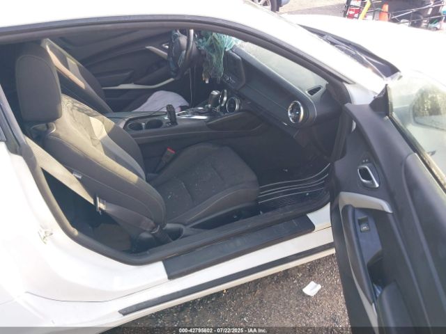 2020 CHEVROLET CAMARO 1G1FB1RX4L0148398 Photo 4