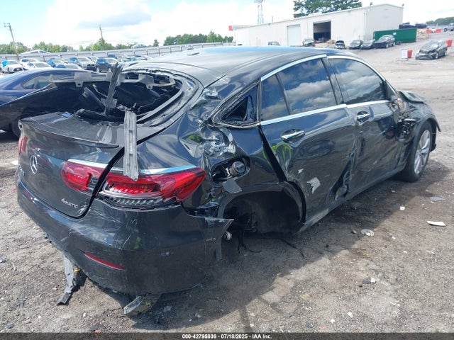 42795836 :رقم المزاد ، W1N0J8EB5MF948170 vin ، 2021 Mercedes-benz Glc 300 4matic Coupe مزاد بيع