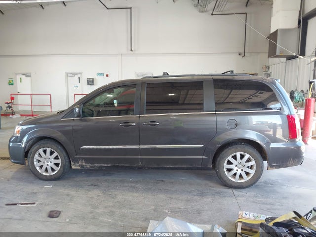 2C4RC1BG6GR156896 Chrysler Town and Country