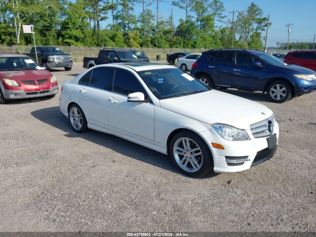 2013 MERCEDES-BENZ C 250 WDDGF4HB9DA828192 Photo 0