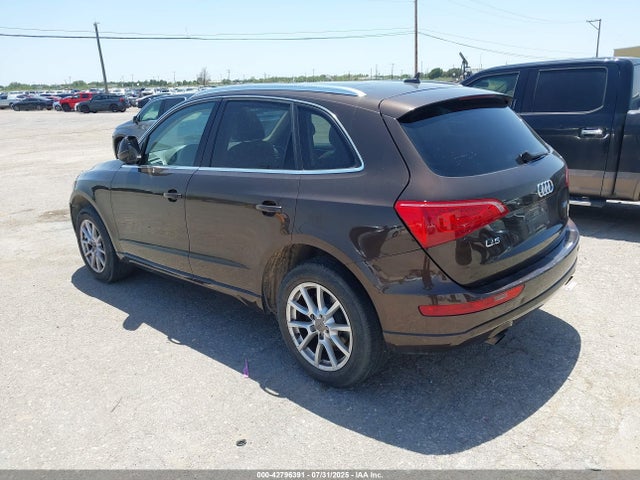 2011 AUDI Q5 WA1LFAFPXBA113063 Photo 2