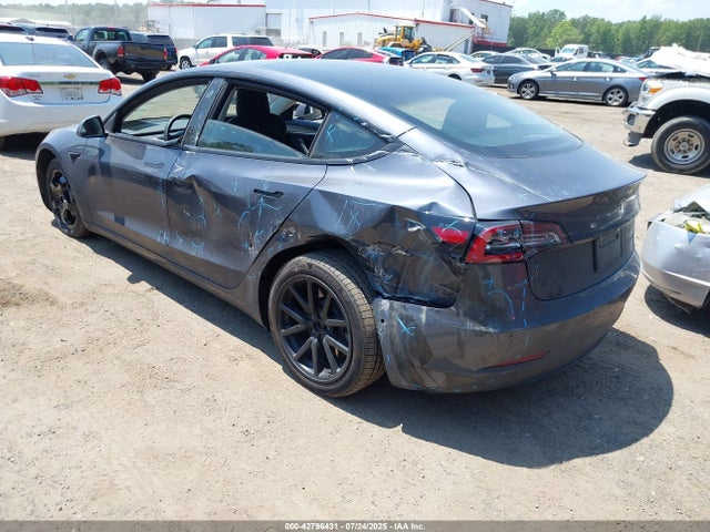 2022 TESLA MODEL 3 5YJ3E1EB8NF184207 Photo 2
