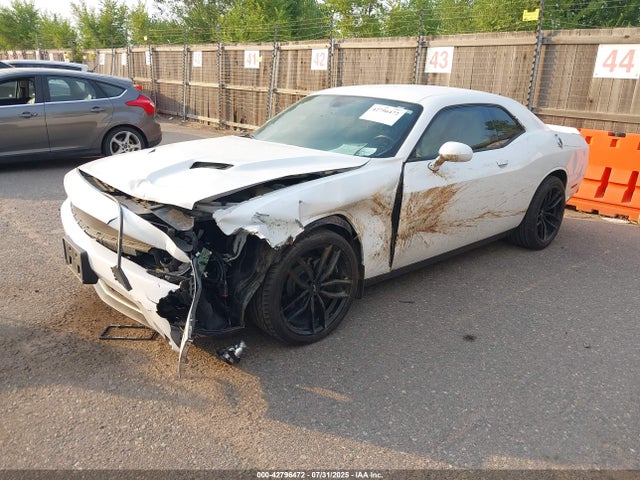 2C3CDZAG9KH668643 Dodge Challenger