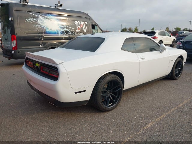 2C3CDZAG9KH668643 Dodge Challenger