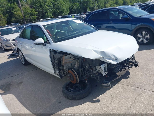 2017 AUDI A4 WAUGMAF4XHN067025 Photo 0