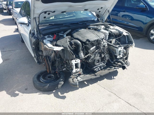 2017 AUDI A4 WAUGMAF4XHN067025 Photo 5