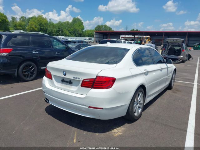 2013 BMW 528I WBAXG5C58DDY32583 Photo 3