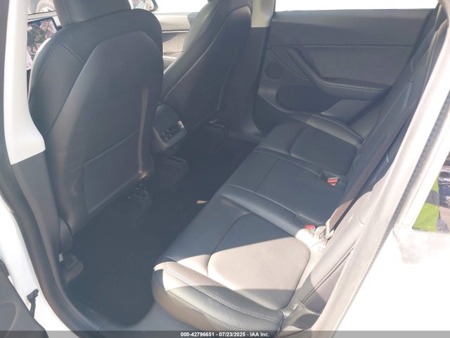 2021 TESLA MODEL Y 5YJYGDEE3MF087815 Photo 7