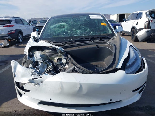 5YJ3E1EB5LF651242 Tesla MODEL 3