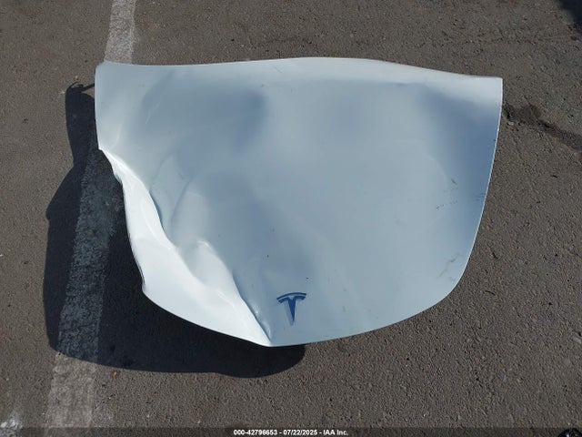 5YJ3E1EB5LF651242 Tesla MODEL 3