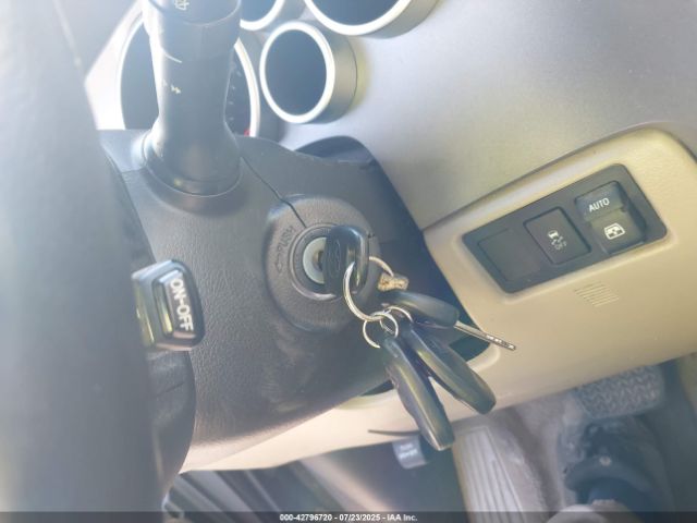 2011 TOYOTA SEQUOIA 5TDDY5G11BS050802 Photo 10