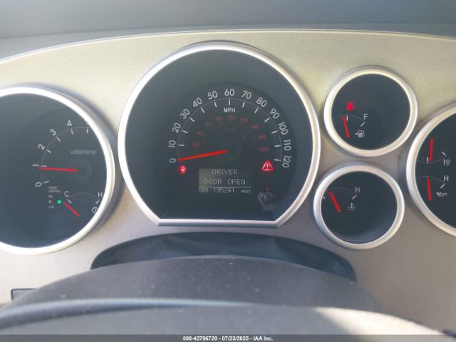 2011 TOYOTA SEQUOIA 5TDDY5G11BS050802 Photo 6