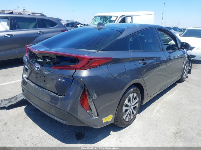 JTDKAMFP5N3220855 Toyota 2zr-fxe, 1nm+1sm