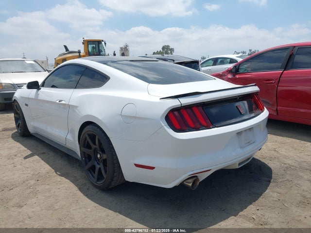 Ford 5.0l 4v premium fuel 2017 1FA6P8CF9H5272894 Image 3