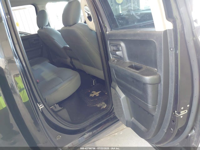 RAM 1500 2018 1C6RR7FT6JS175809 Image 8