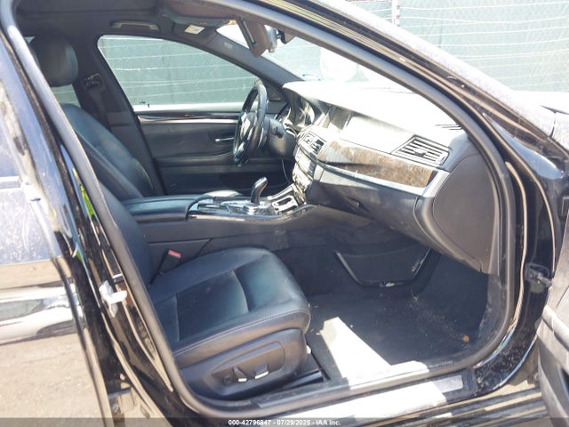 WBA5B1C5XGG132761 BMW 535i