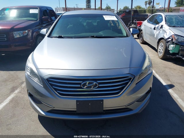 5NPE24AF0HH500135 Hyundai 2017