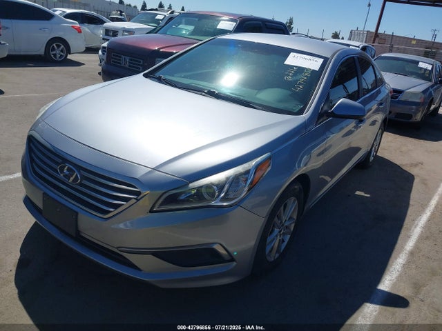 5NPE24AF0HH500135 Hyundai 2017