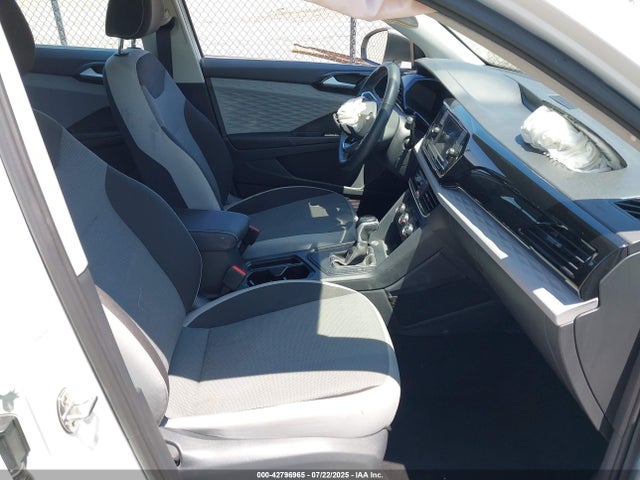 3VVDX7B29NM059185 Volkswagen tsi