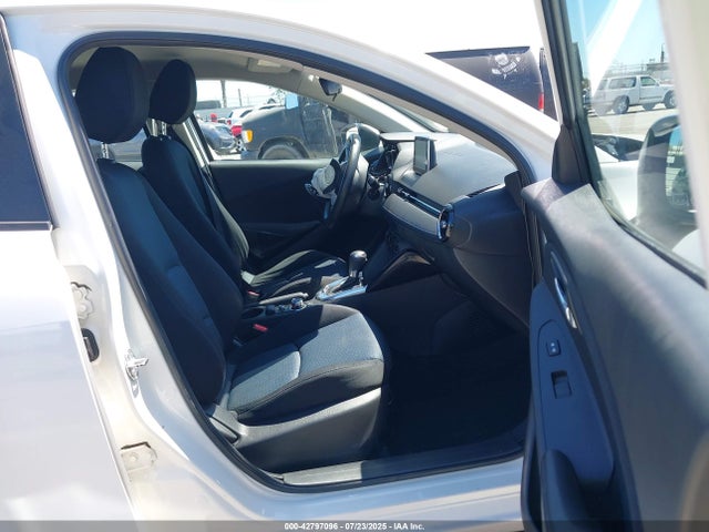 3MYDLBZV0GY111118 Scion p5v