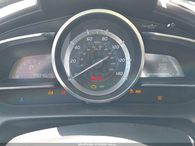 3MYDLBZV0GY111118 Scion p5v