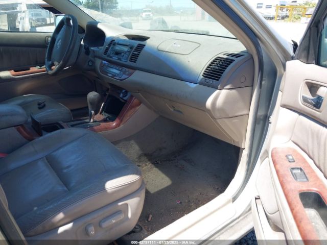2005 TOYOTA CAMRY 4T1BF30K95U619850 Photo 4