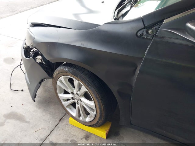 1C3CCCAB3GN116607 Chrysler 200
