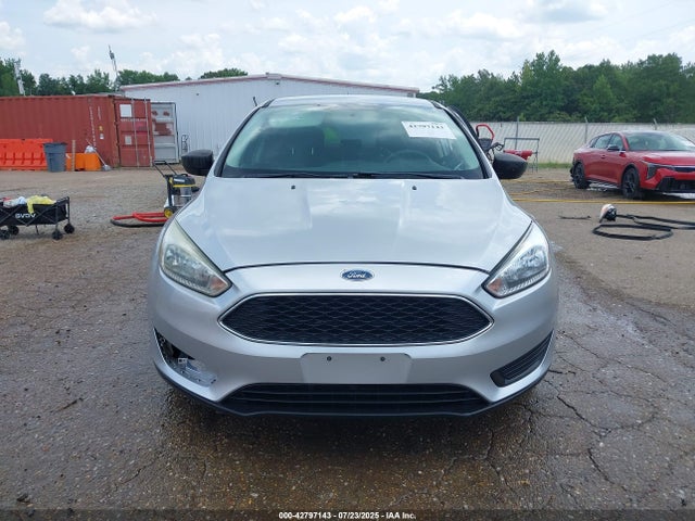 2015 Ford Focus S მანქანა იყიდება აუქციონზე, vin: 1FADP3E29FL219707, აუქციონის ნომერი: 42797143