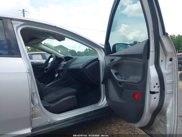 2015 Ford Focus S მანქანა იყიდება აუქციონზე, vin: 1FADP3E29FL219707, აუქციონის ნომერი: 42797143