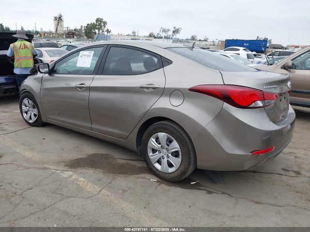 Hyundai dohc mpi nu 2016 5NPDH4AE0GH744741 Image 3