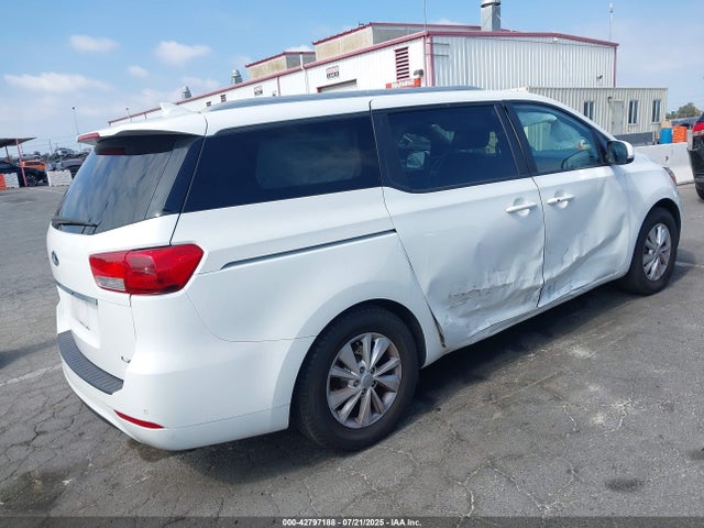 KNDMB5C17H6248817 KIA Sedona
