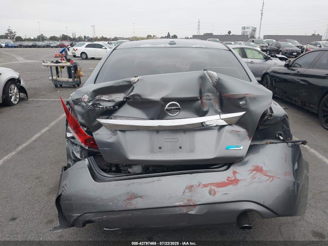 1N4AL3AP9EN233142 Nissan 2014