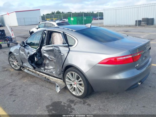 2020 JAGUAR XF SAJBD4FX6LCY85818 Photo 2