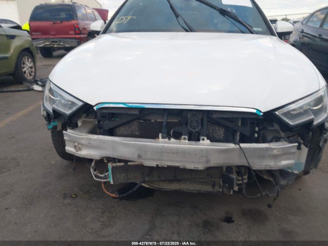 WAUUPBFF0HA120064 Audi 2017