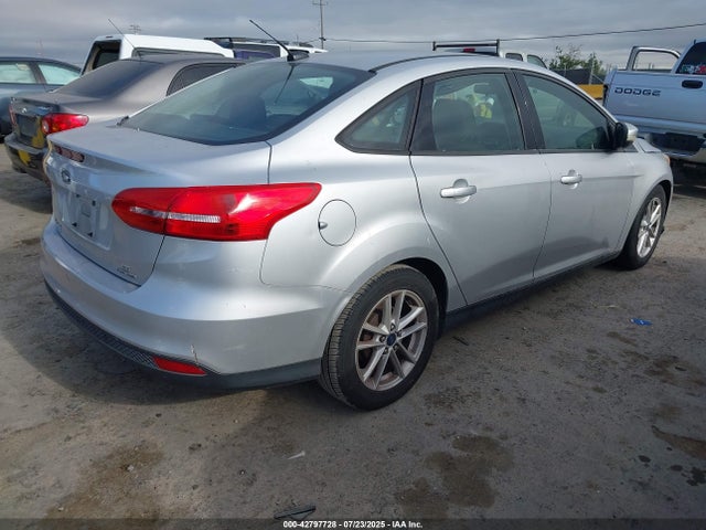 Ford 2015 2015 1FADP3F20FL255770 Image 4