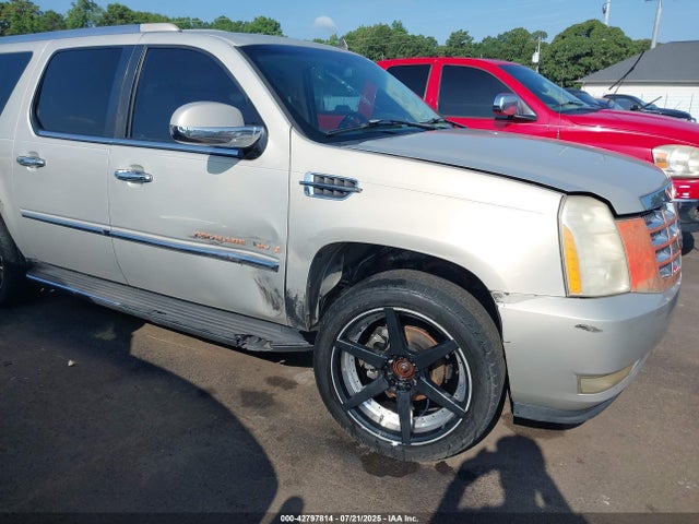 2007 CADILLAC ESCALADE ESV 1GYFK66807R252917 Photo 5