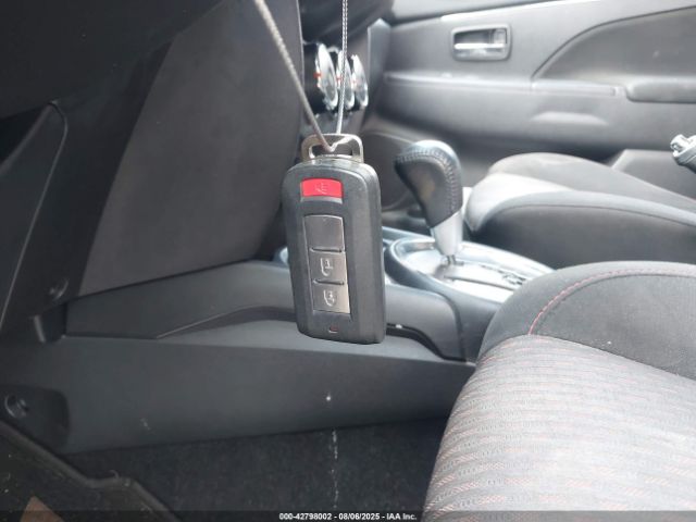 2017 MITSUBISHI OUTLANDER SPORT JA4AP3AW9HZ066293 Photo 10